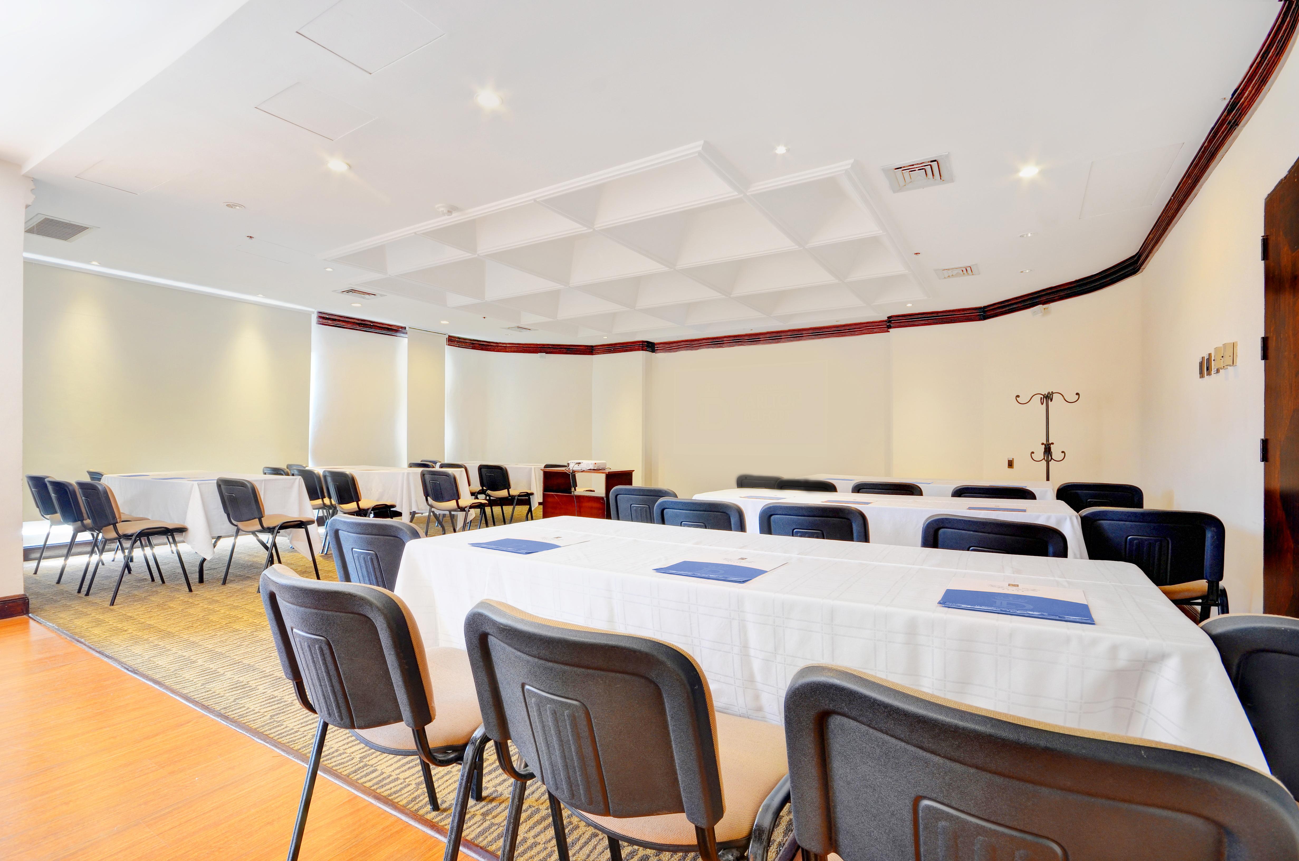 Hotel Dann Carlton Belfort ميديلين المظهر الخارجي الصورة Meeting room