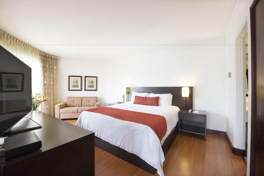 Hotel Dann Carlton Belfort ميديلين المظهر الخارجي الصورة A typical hotel room