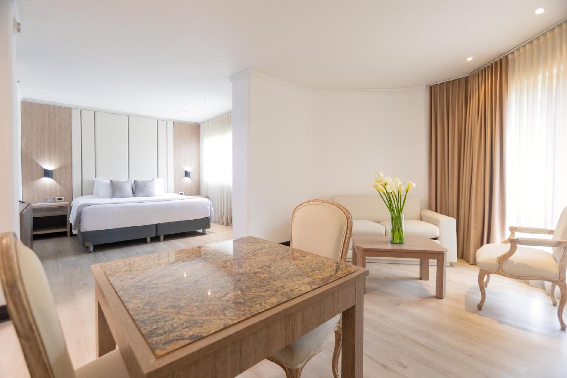 Hotel Dann Carlton Belfort ميديلين المظهر الخارجي الصورة A room at the hotel