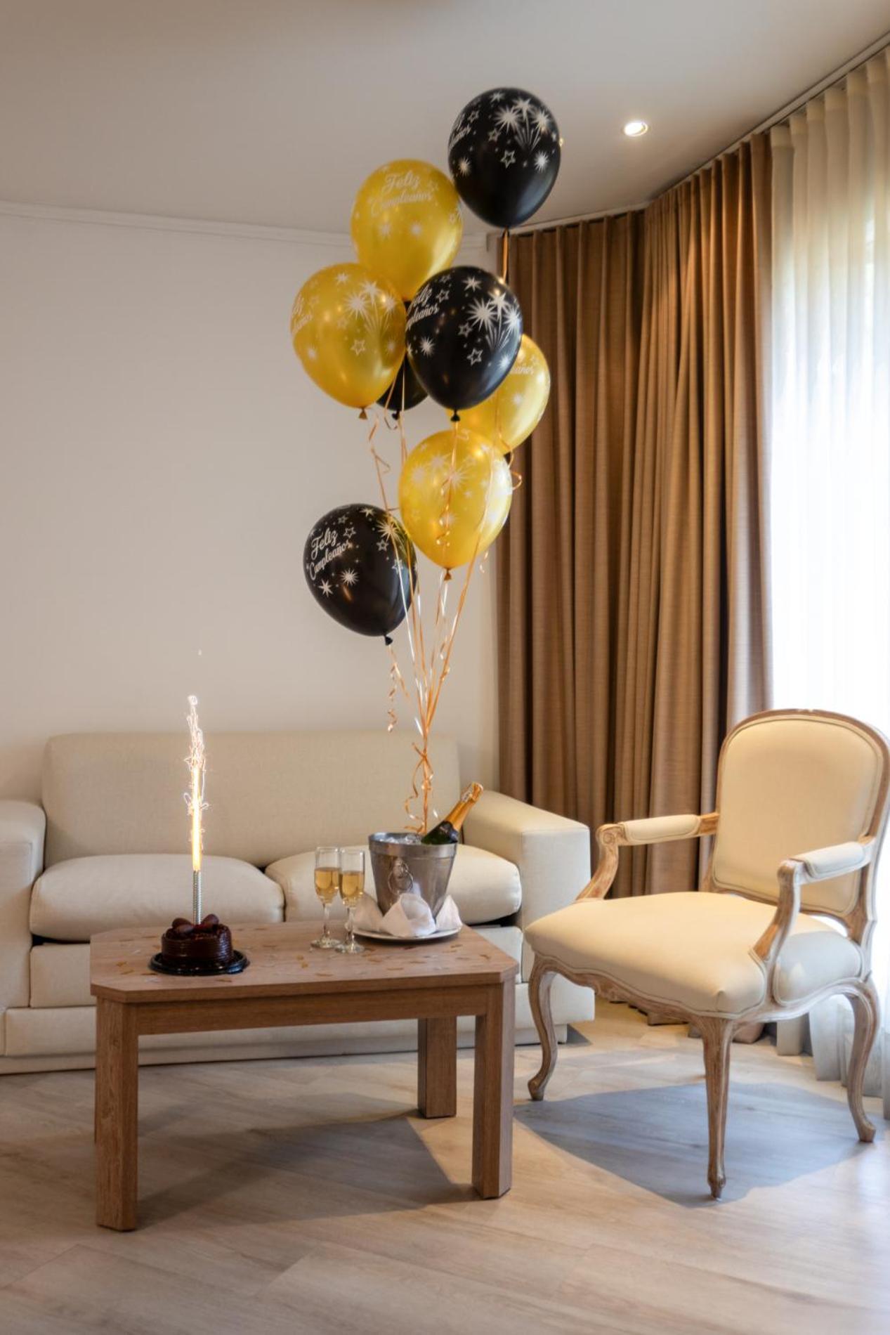 Hotel Dann Carlton Belfort ميديلين المظهر الخارجي الصورة A suite at the hotel